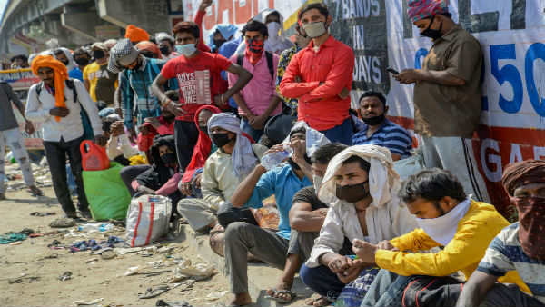 కరోనా లాక్ డౌన్ సమయంలో వలస వెతలే అత్యంత ట్రాజెడీ అనిపించిన దృశ్యాలు