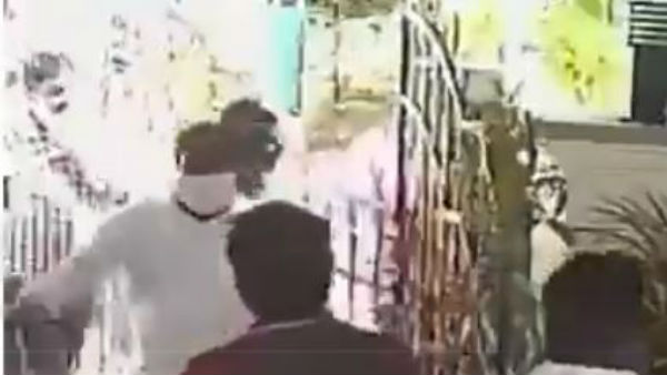 Murder attempt on minister Perni Nani: Police release the CC footage of the accused Murder attempt on minister Perni Nani: Police release the CC footage of the accused