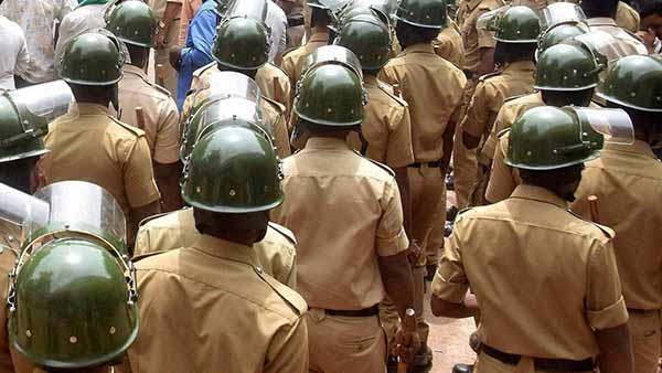 బీచ్లు క్లోజ్