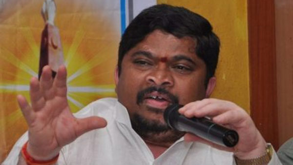 టీఆర్ఎస్పై మండిపడ్డ పొన్నం
