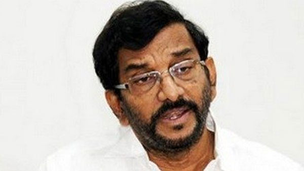 కేంద్రం స్పందించకపోవడం దురదృష్టకరం