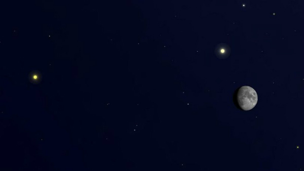 December 16th 2020:Moon-Saturn-Jupiter forms a triangle in the sky ahead of great conjunction December 16th 2020:Moon-Saturn-Jupiter forms a triangle in the sky ahead of great conjunction