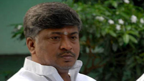 బాలీవుడ్ సినిమా స్కెచ్ తో కిడ్నాప్