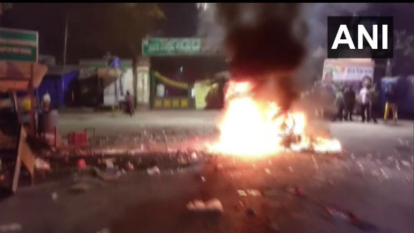 ప్రతిదాడులతో అట్టుడికిన హౌరా