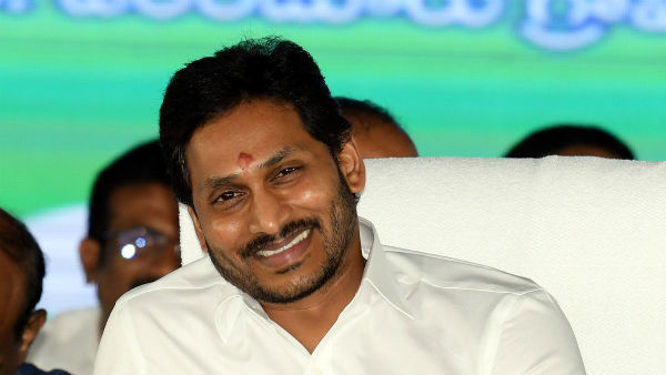 ఇళ్ల నిర్మాణానికి జగన్ మూడు ఆప్షన్లు