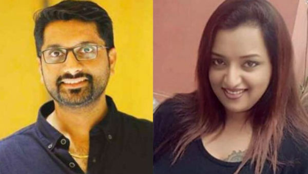 ఐఏఎస్ కు మూడు ఫోన్లు