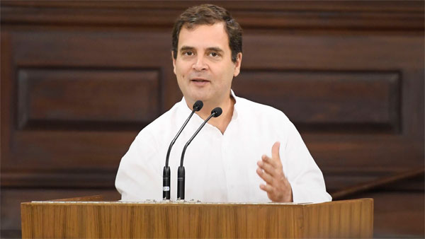 ఢిల్లీ బోర్డర్ లో కొనసాగుతున్న రైతుల ఆందోళనలు .. వ్యవసాయ చట్టాల రద్దుకే డిమాండ్