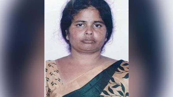 మేడమ్ ప్రభుత్వ స్కూల్ లో టీచర్