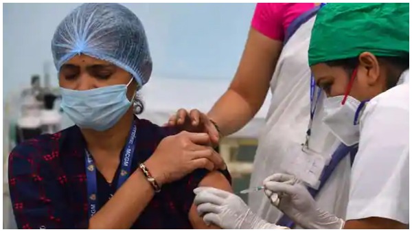 covid-19-17-072-people-vaccinated-on-day-2-highest-single-day-vaccination-in-the-world covid-19-17-072-people-vaccinated-on-day-2-highest-single-day-vaccination-in-the-world