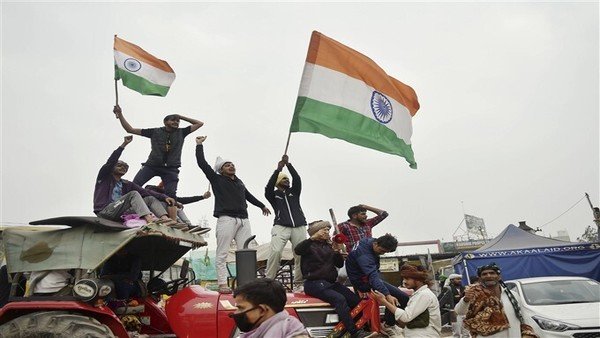 Over 300 Twitter handles generated from Pakistan to disrupt farmers’ tractor rally: Delhi Police Over 300 Twitter handles generated from Pakistan to disrupt farmers’ tractor rally: Delhi Police
