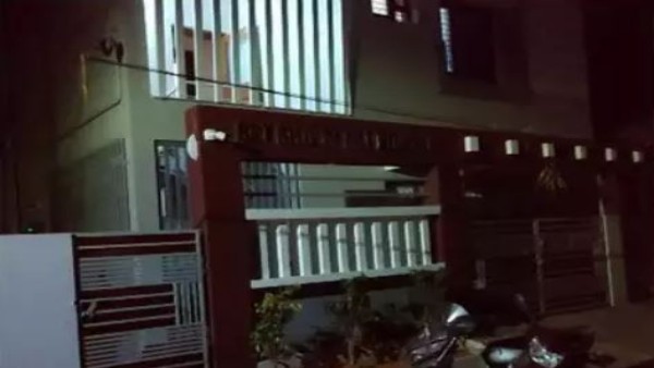 అద్భుతాలు జరుగుతాయంటూ పూజలు