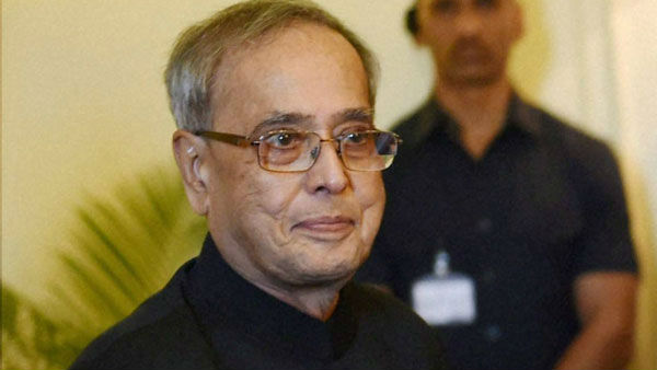 నా చేతుల మీదుగా..