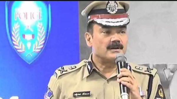 ఊరికి పోతున్నట్లు పోస్టులు వద్దు..