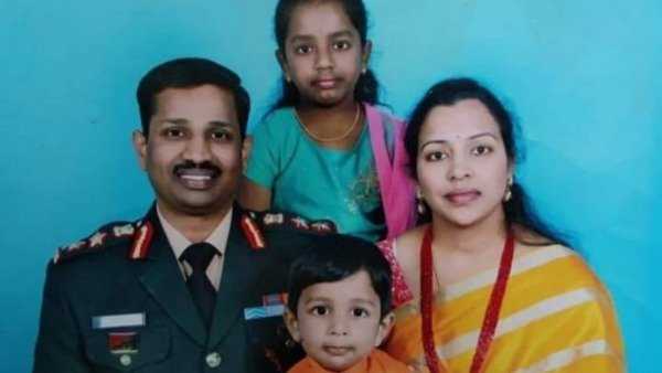సంతోష్ బాబు సతీమణికి సన్మానం..