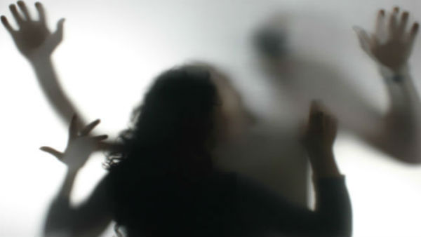 ఇనుపరాడ్డుతో చిత్రహింసలు