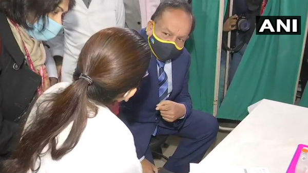 Safety of vaccine the prime concern,says Health Minister, visits Delhi hospital as dry run begins Safety of vaccine the prime concern,says Health Minister, visits Delhi hospital as dry run begins