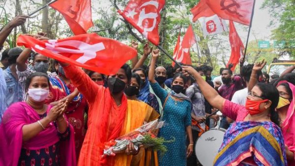 కేరళలో బీజేపీ లైట్.. మోదీ ఒకే..