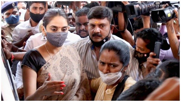 గ్రహాలు అనుకూలించలేదు