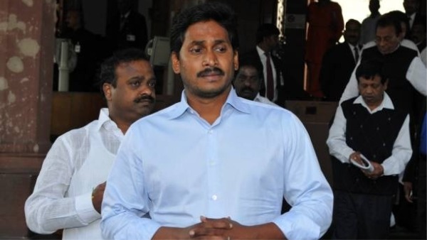 జగన్ కోడి కత్తి కేసులో..