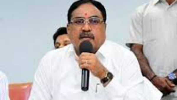 అభివృద్ధి కోసం ఆలయాల దాకా ఎందుకు .. అధికారికంగా సమావేశం పెడదాం
