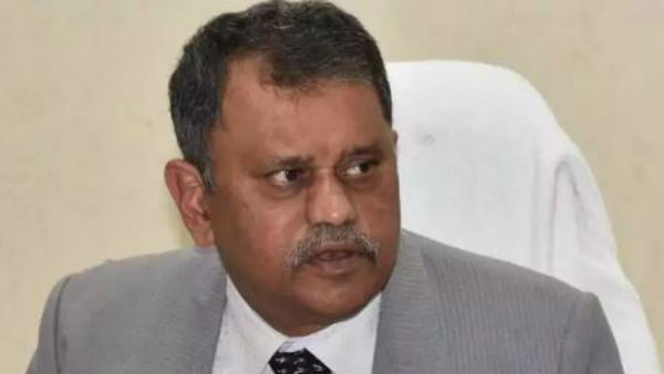ప్రాణాలకు ఎన్నికల సంఘం గ్యారెంటీ ఇస్తుందా