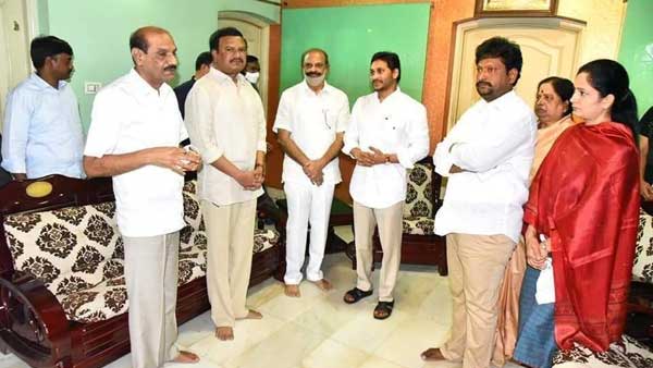 AP CM YS Jagan announced MLC ticket for Challa Ramakrishna Reddys son Challa Bhageerath Reddy AP CM YS Jagan announced MLC ticket for Challa Ramakrishna Reddys son Challa Bhageerath Reddy