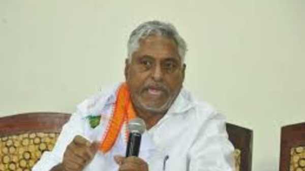 congress leader jeevan reddy slams cm kcr congress leader jeevan reddy slams cm kcr