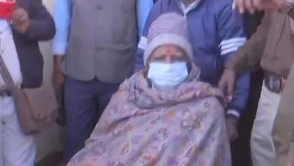 Lalu Prasad health is critical.. daughter reaches RIMS Lalu Prasad health is critical.. daughter reaches RIMS