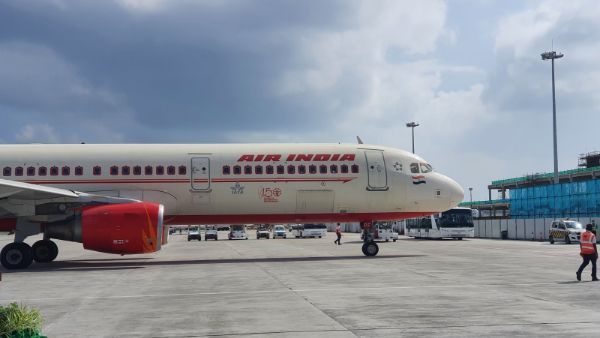 India sends Covishield vaccines to Bhutan & Maldives, First Export to Foreign Countries India sends Covishield vaccines to Bhutan & Maldives, First Export to Foreign Countries