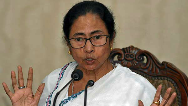 Mamata Banerjee announces free COVID vaccine for West Bengal Mamata Banerjee announces free COVID vaccine for West Bengal