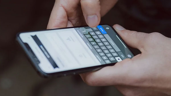US President Donald Trump signs order banning transactions with 8 Chinese apps including Alipay US President Donald Trump signs order banning transactions with 8 Chinese apps including Alipay