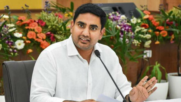 పచ్చని సీమగా ఉన్న ప్రాంతాన్ని నేడు ఫ్యాక్షన్ సీమగా చేశారని ఫైర్