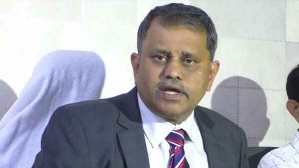లిస్టులో కలెక్టర్లు, పోలీసులు..