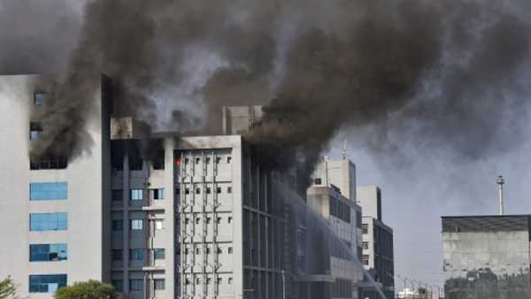Maharashtra: Fire breaks out at Terminal 1 gate of Serum Institute of India in Pune Maharashtra: Fire breaks out at Terminal 1 gate of Serum Institute of India in Pune