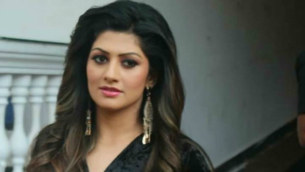 నటి రాధిక క్లారిటీ