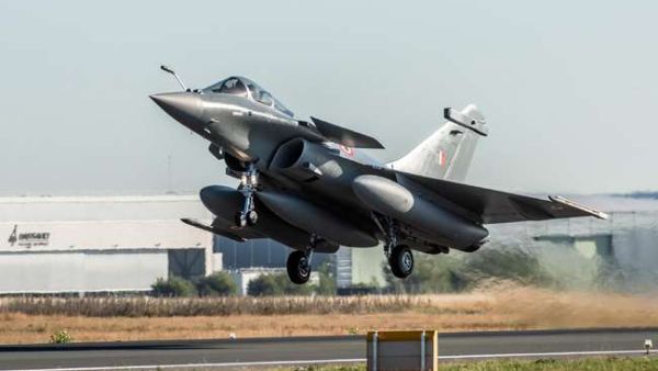 Rafale to feature in Republic Day parade for first time, will carry out Vertical Charlie formation Rafale to feature in Republic Day parade for first time, will carry out Vertical Charlie formation