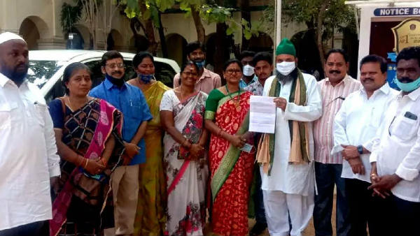 Tirupati Bypoll 2021: YSRCP lodges complaint against BJP leader Bandi Sanjay over religious remarks Tirupati Bypoll 2021: YSRCP lodges complaint against BJP leader Bandi Sanjay over religious remarks