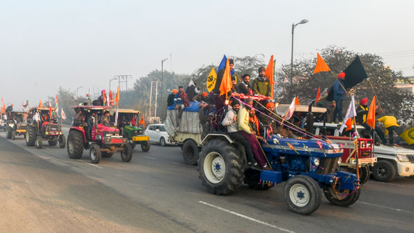 tractors being driven by protestors deliberately try to run over police personnel- video tractors being driven by protestors deliberately try to run over police personnel- video