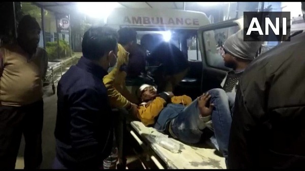 West Bengal: 13 people died in an accident in Jalpaiguri district last night, due to fog West Bengal: 13 people died in an accident in Jalpaiguri district last night, due to fog