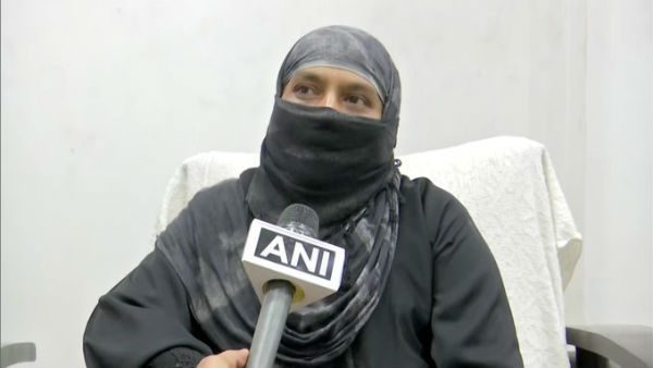Hyderabad woman cheated in Oman:Mother cries for help urges centre to save her daughter Hyderabad woman cheated in Oman:Mother cries for help urges centre to save her daughter