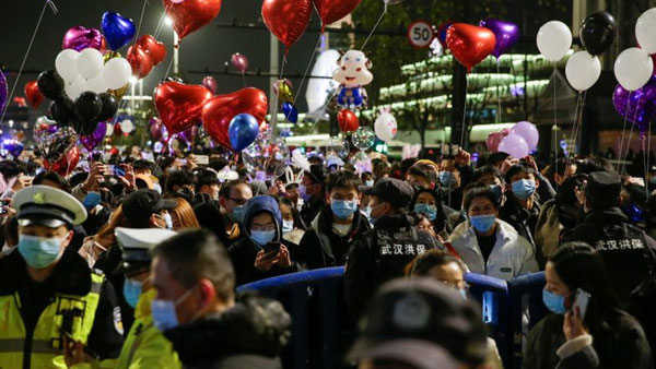Chinese City Wuhan, once world’s COVID-19 epicenter, celebrates 2021 with large crowds Chinese City Wuhan, once world’s COVID-19 epicenter, celebrates 2021 with large crowds