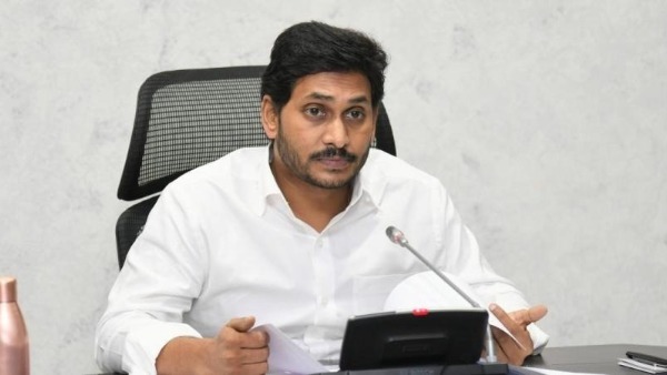 ఎస్ఈసీతో జగన్ పోరాటం