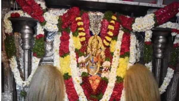 ప్రత్యేక పూజలు