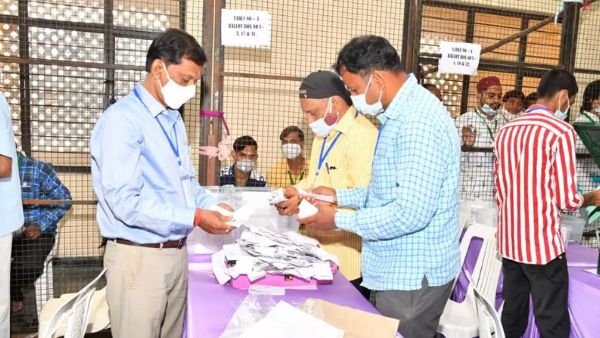 ఎన్నికల అక్రమాలపై హైకోర్టులో పిటిషన్