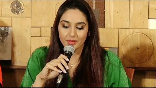 వచ్చిన పని చూసుకుంటాను