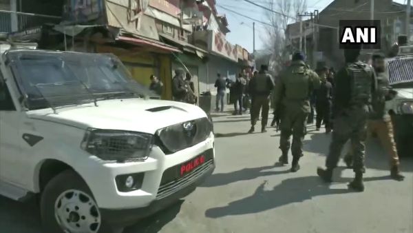 Terrorist opens fire in Baghat Barzulla of Srinagar district in Kashmir today Terrorist opens fire in Baghat Barzulla of Srinagar district in Kashmir today