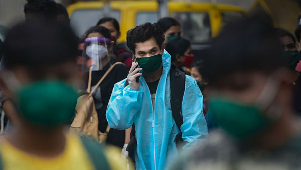 Gujarat, MP And Karnataka Begin Screening Travellers From Maharashtra Amid COVID Spike Gujarat, MP And Karnataka Begin Screening Travellers From Maharashtra Amid COVID Spike