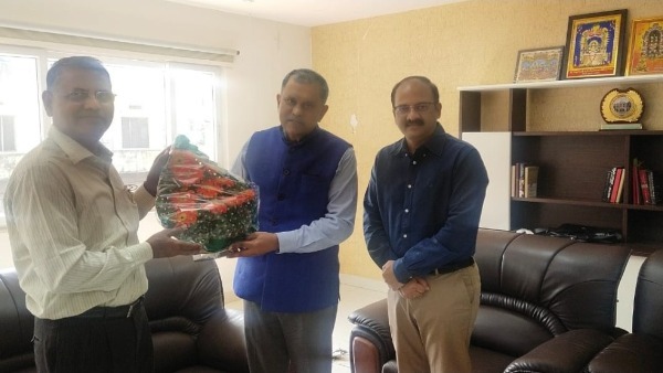 former ts sec for ap local body elections, nagireddy joins sec nimmagadda ramesh today former ts sec for ap local body elections, nagireddy joins sec nimmagadda ramesh today