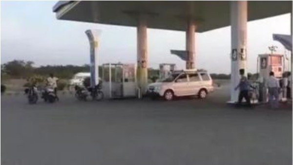 తిరువళ్లువరు రచించిన తిరుక్కరళ్ పద్యాలే..