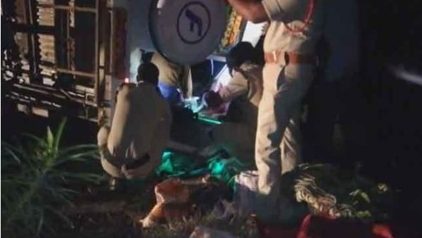 kurnool: 14 killed, many injured in road accident in the district kurnool: 14 killed, many injured in road accident in the district